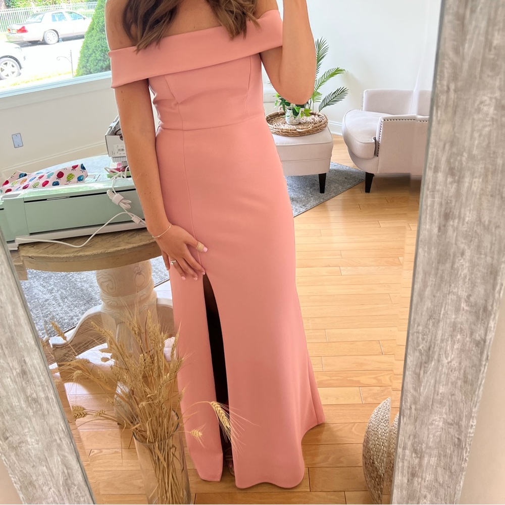 Lulus off the shoulder bodycon gown